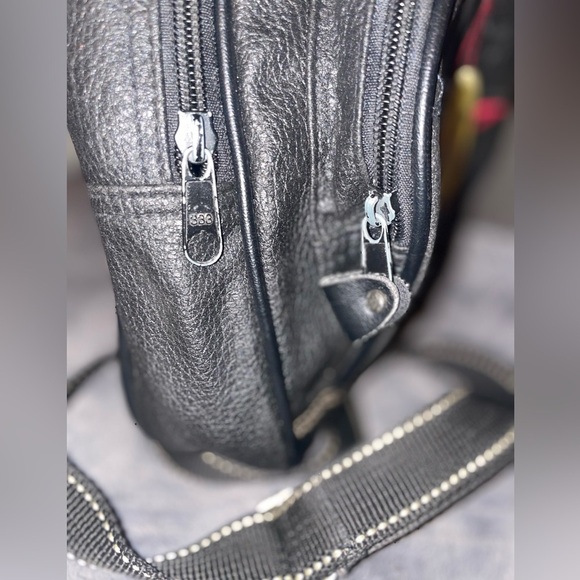 Small looney Tunes Tweety bird leather back pack - Picture 3 of 10